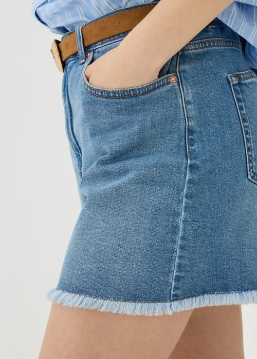 Blue Light Wash Frayed Hem Denim Shorts - 8 Image 3