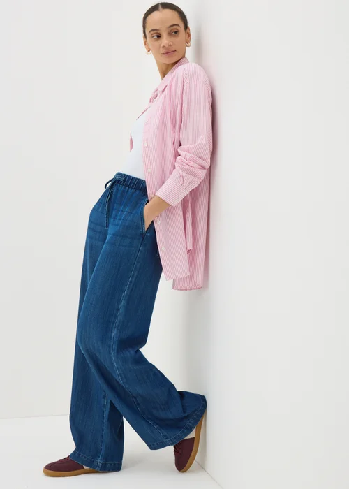 Dark Wash Comfort Fit Wide Leg Jeans - 8 Image 1