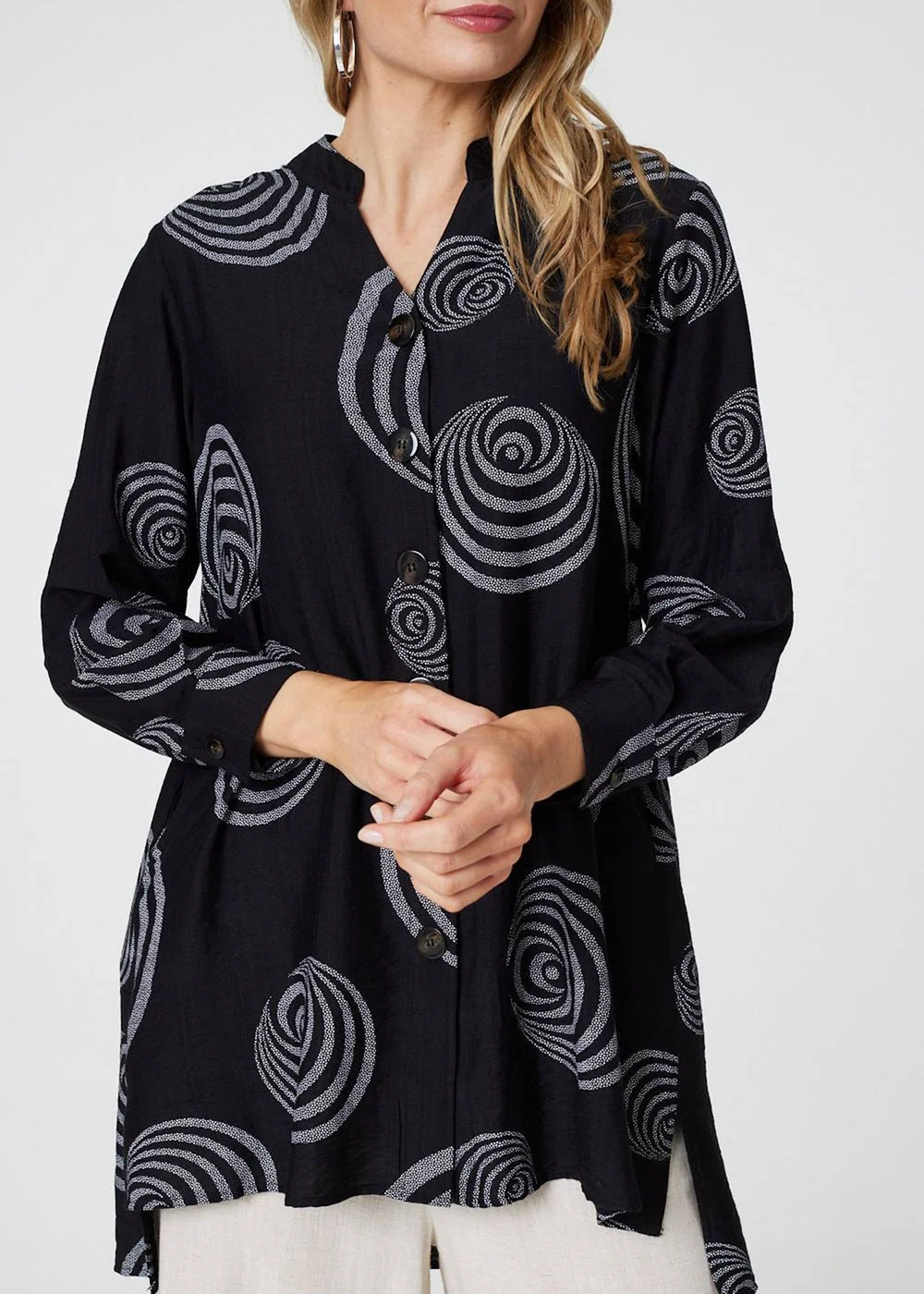 Izabel London Black Geo Print Long Sleeve Relaxed Shirt - 8 Image 3