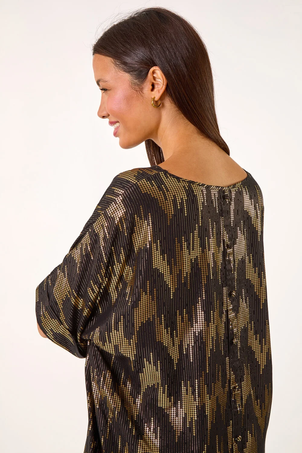 Roman Black Foil Print Button Detail Oversized Tee - Size 24 Image 2