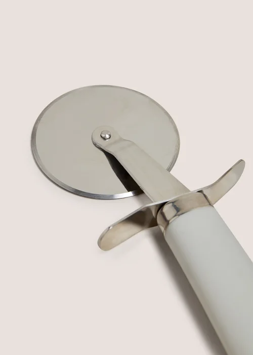 Grey Pizza Wheel Image 2
