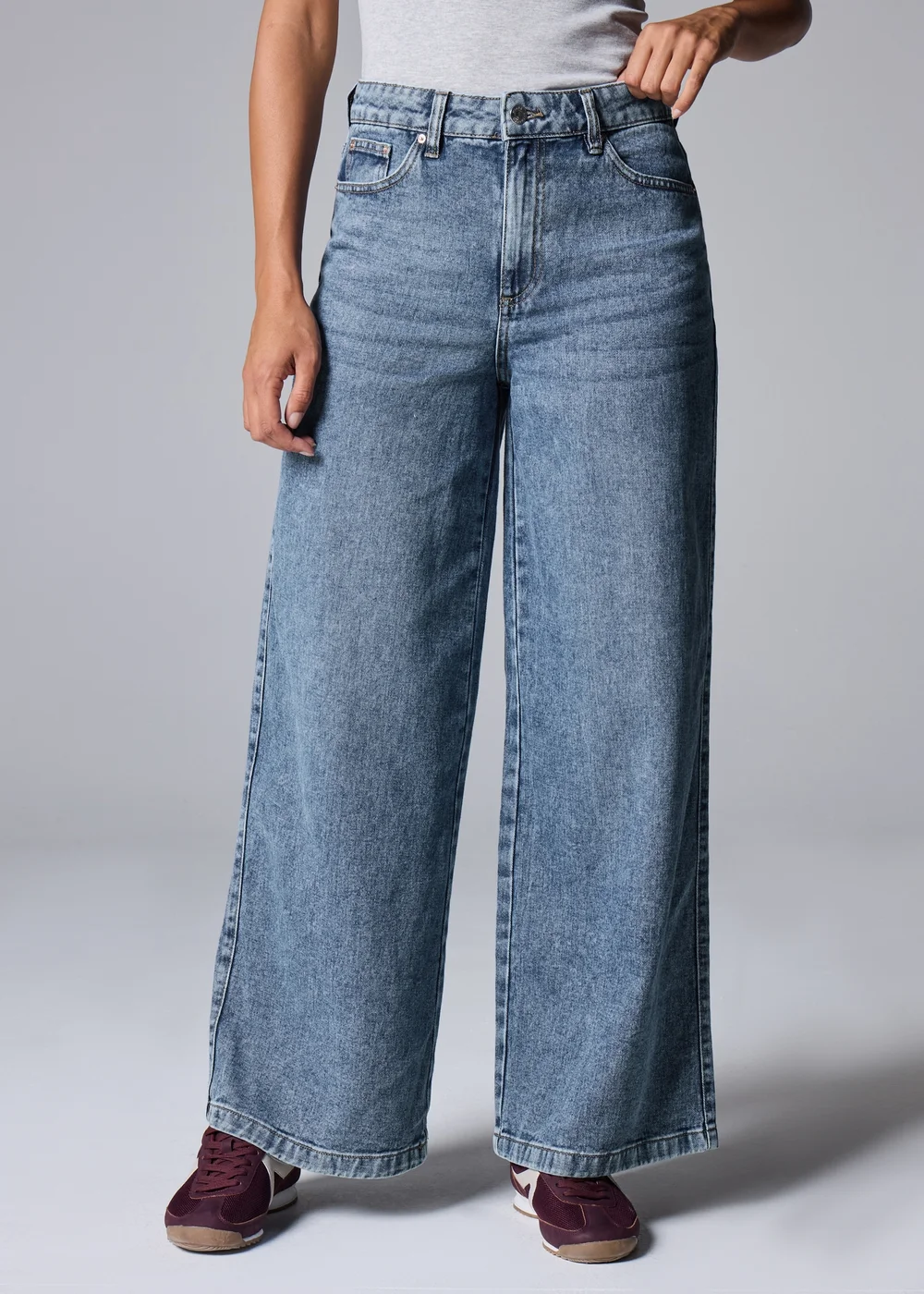 Wide Leg Mid Blue Jeans - 8/L29 Image 2