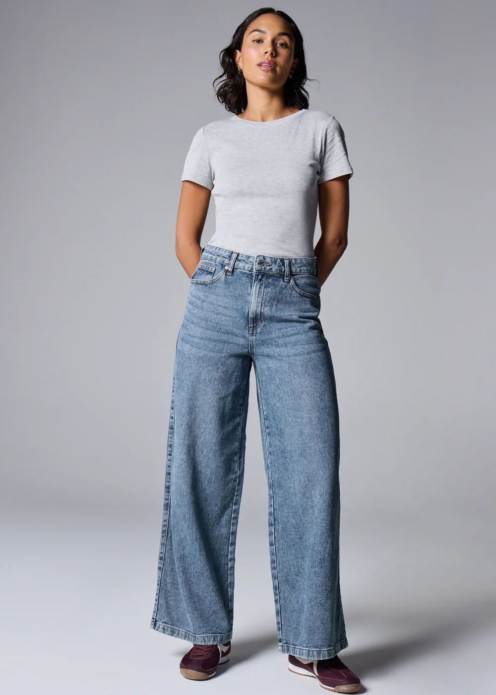 Wide Leg Mid Blue Jeans - 8/L29 Image 1