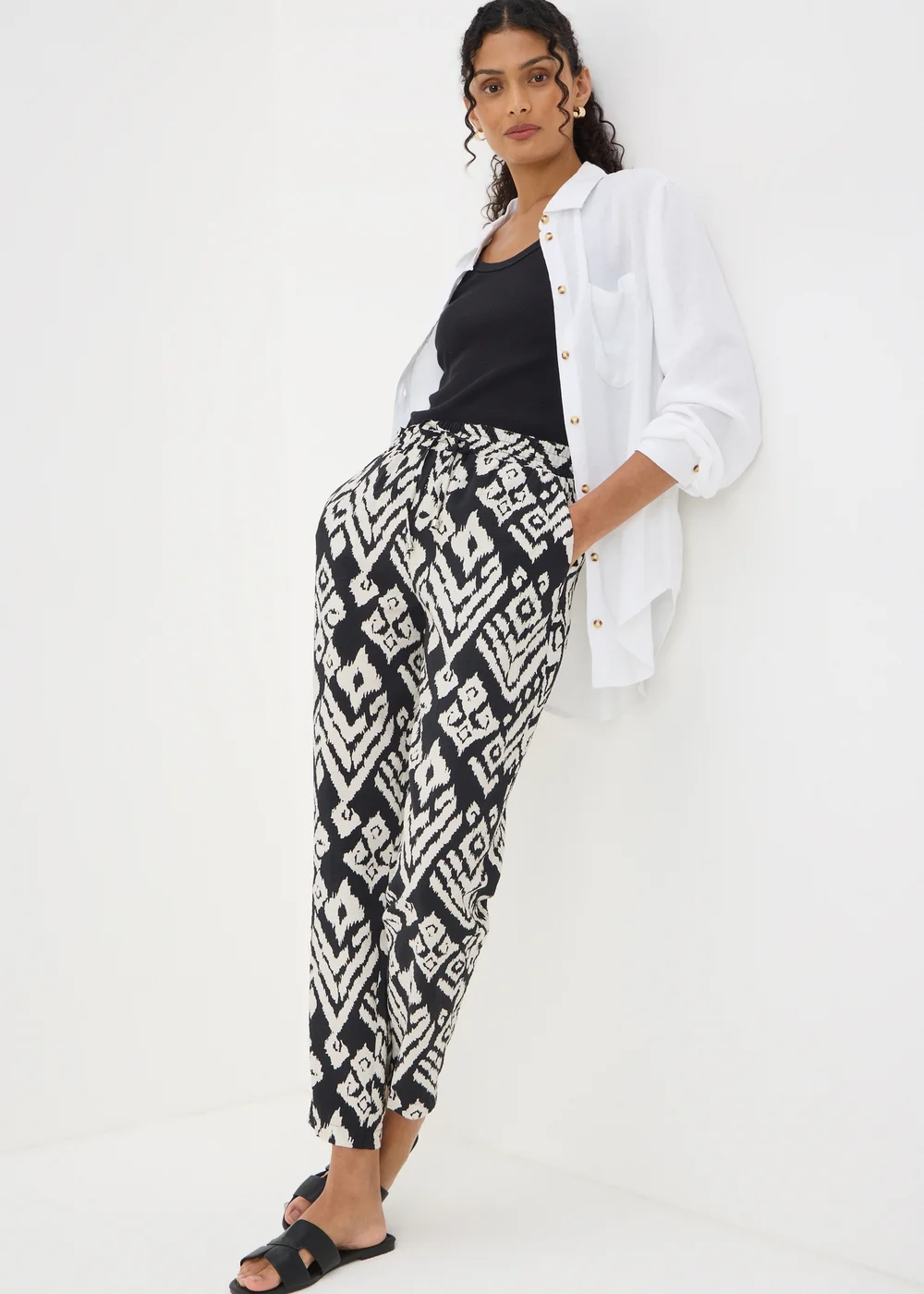 Black Monochrome Printed Tapered Trousers - 8 Image 2