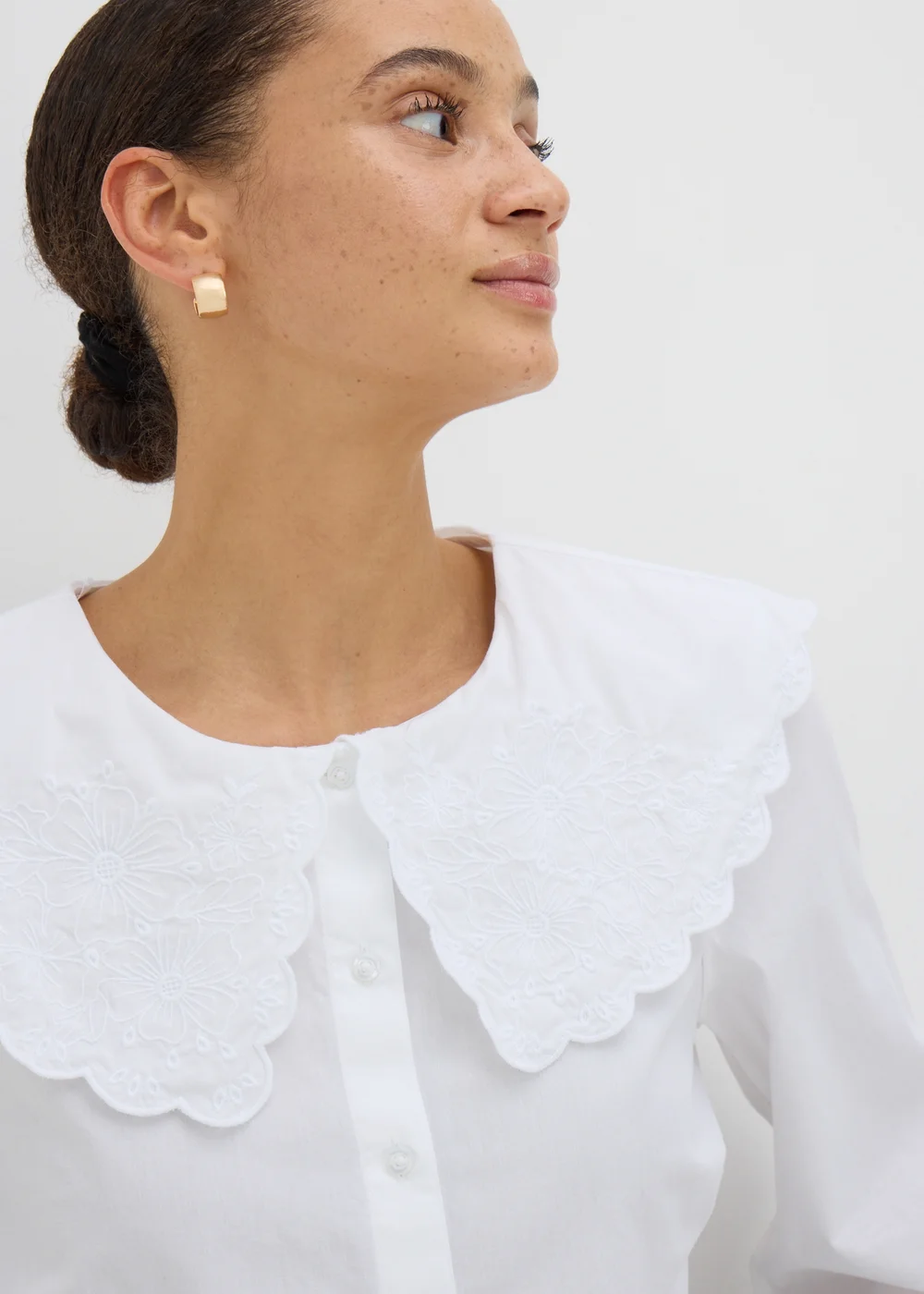 White Embroidered Oversized Collar Shirt - 8 Image 2