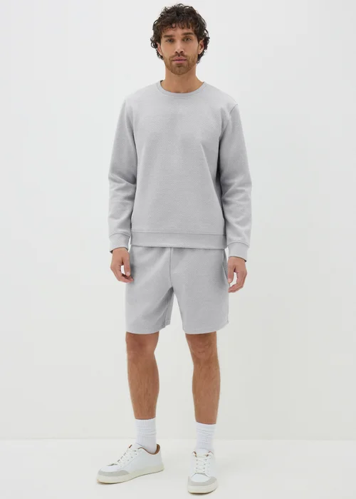 Grey Textured Shorts - S Image 3