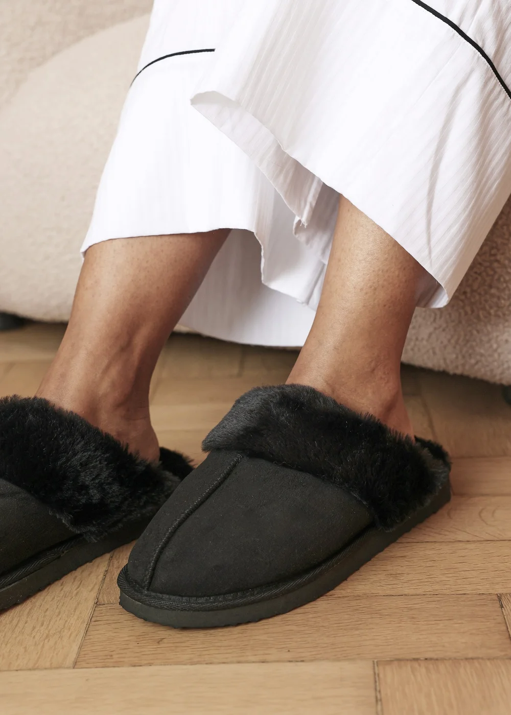 Where's That From Lounge Black Faux Suede Slippers With Fur Trim - 7 Image 2