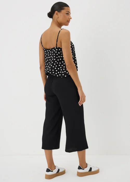 Black Textured Cropped Wide Leg Trousers - 8 Image 2