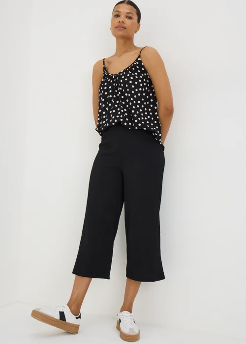 Black Textured Cropped Wide Leg Trousers - 8 Image 1