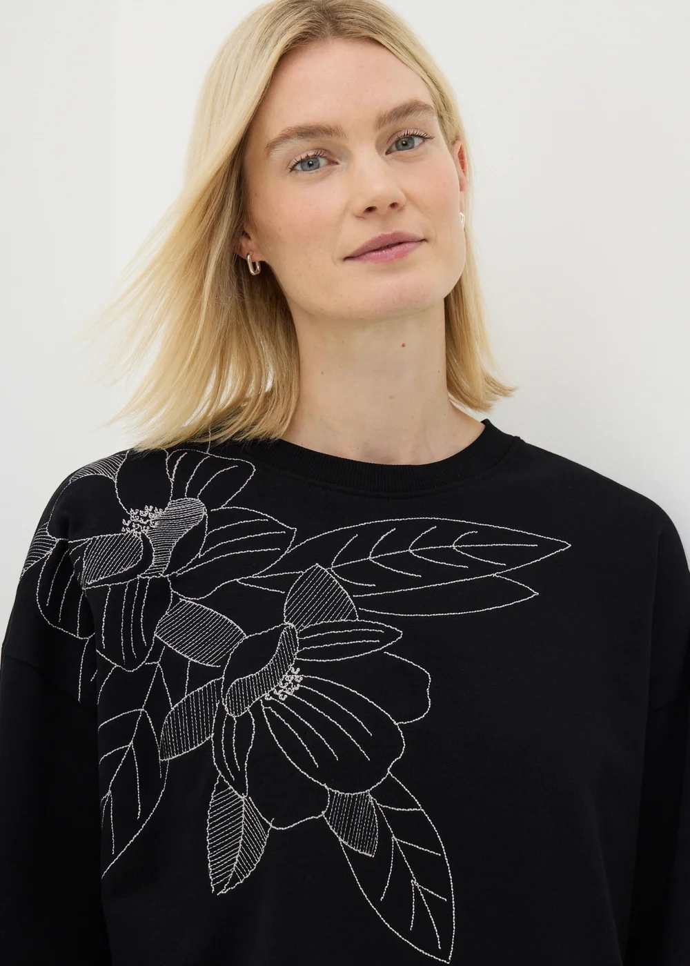 Black Floral Stitch Sweatshirt - XS Image 3