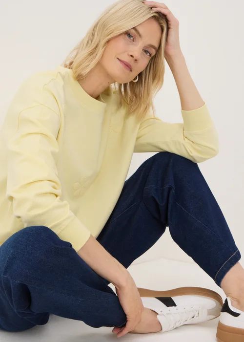Yellow Crochet Flower Sweatshirt - XS Image 1