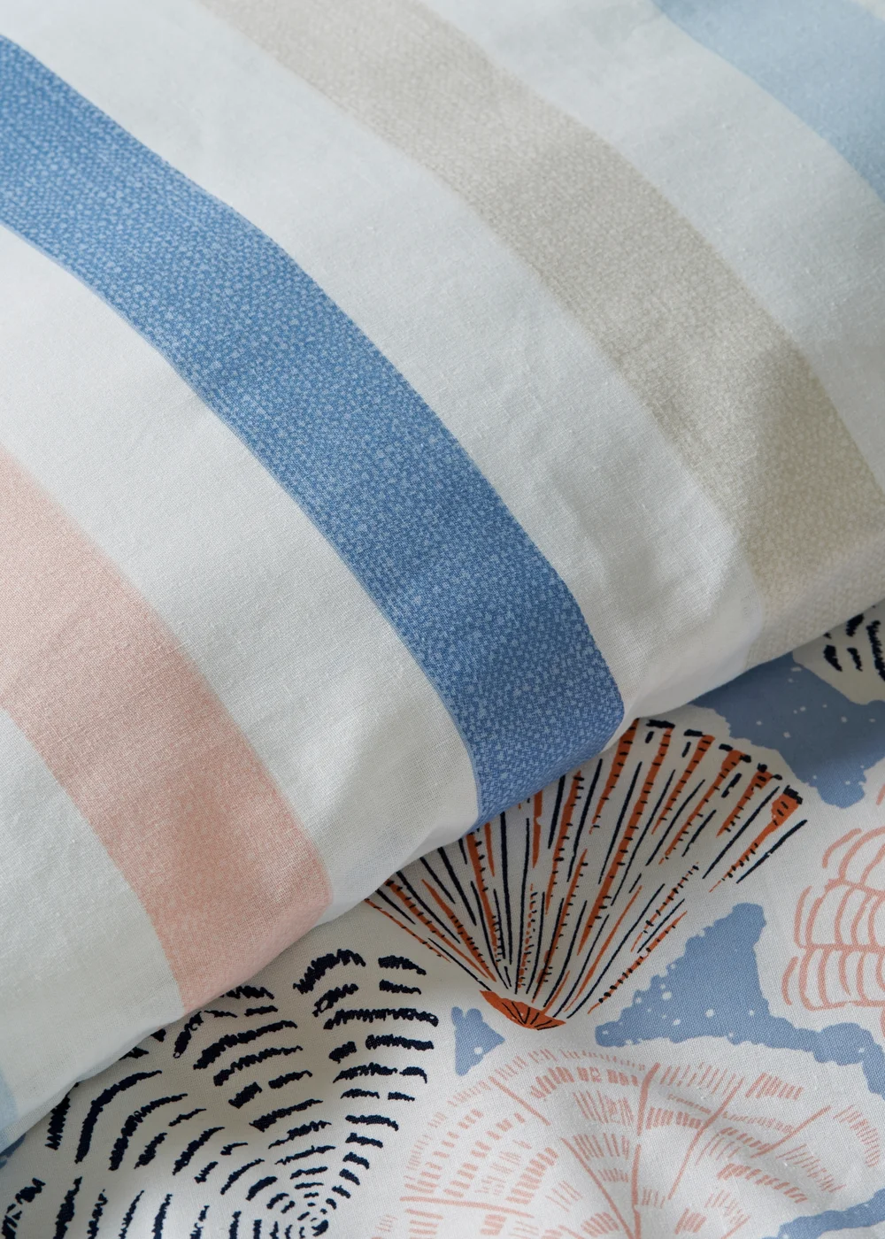 Blue Shell Print Duvet Set - Single Image 3