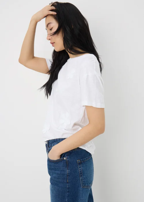 White Lace Flower T-Shirt - 8 Image 1