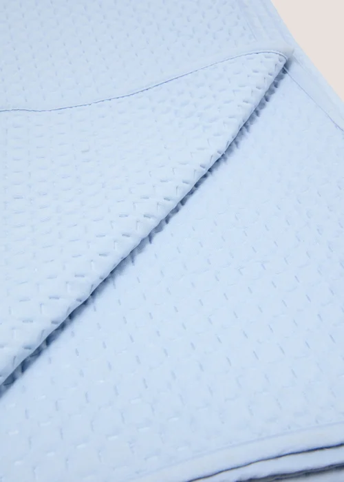 Blue Washed Pinsonic Bedspread Image 2