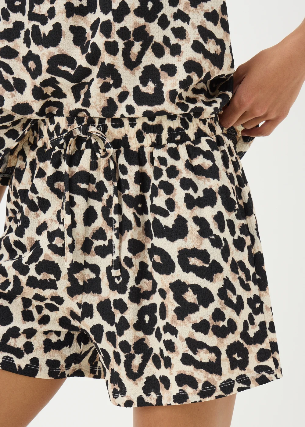 Brown Leopard Co Ord Shorts - S Image 3
