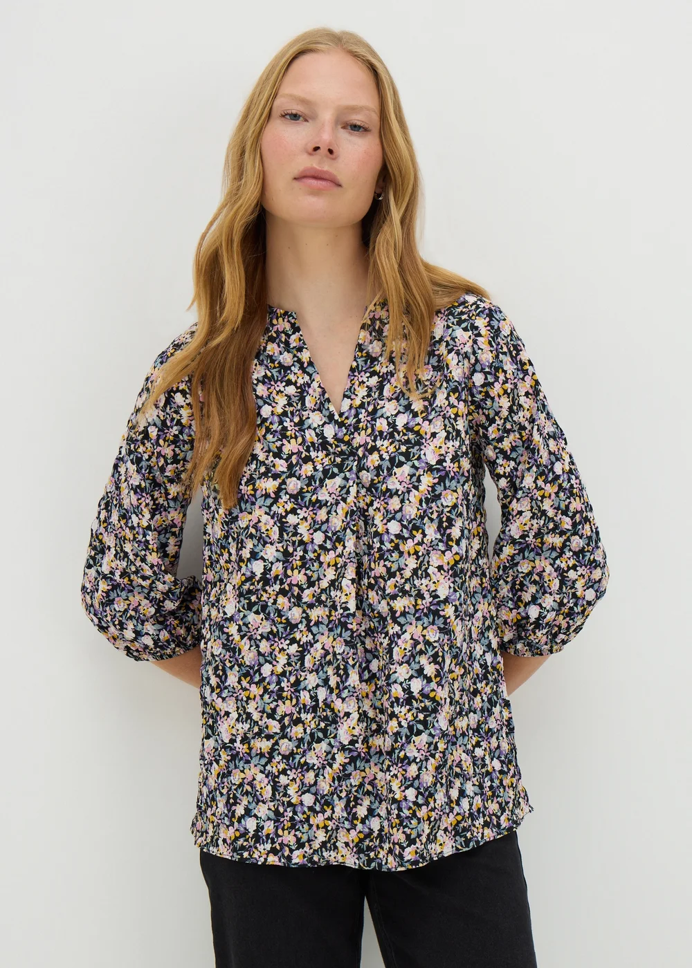 Black Seersucker Floral V-Neck Blouse - 8 Image 1