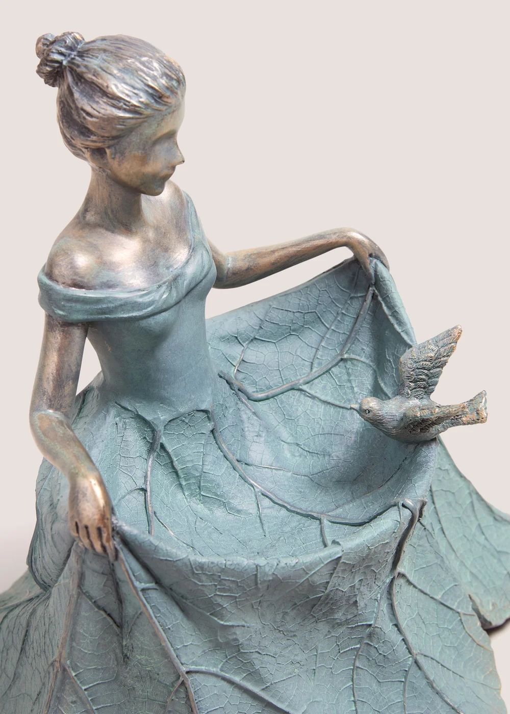 Lady With Skirt Birdfeeder Image 2