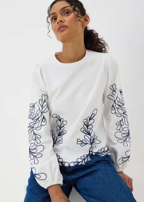 White Embroidery Long Sleeve Top - 8 Image 3