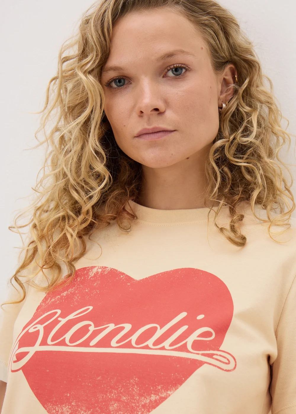 Cream Blondie Heart T-Shirt - S Image 3