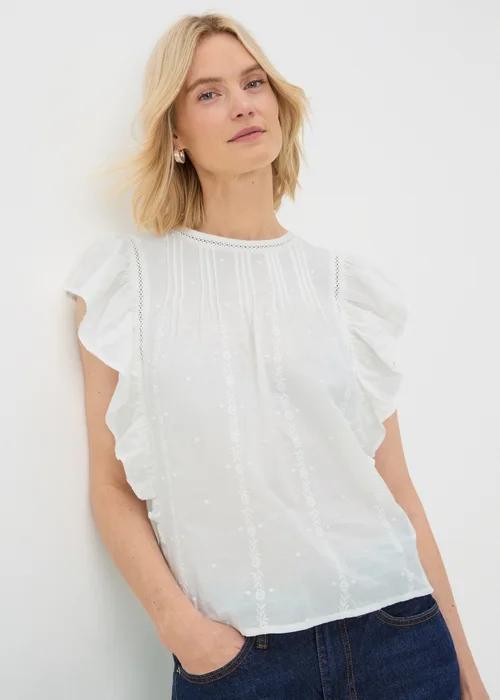 White Dobby Ruffle Sleeve Blouse - 8 Image 3