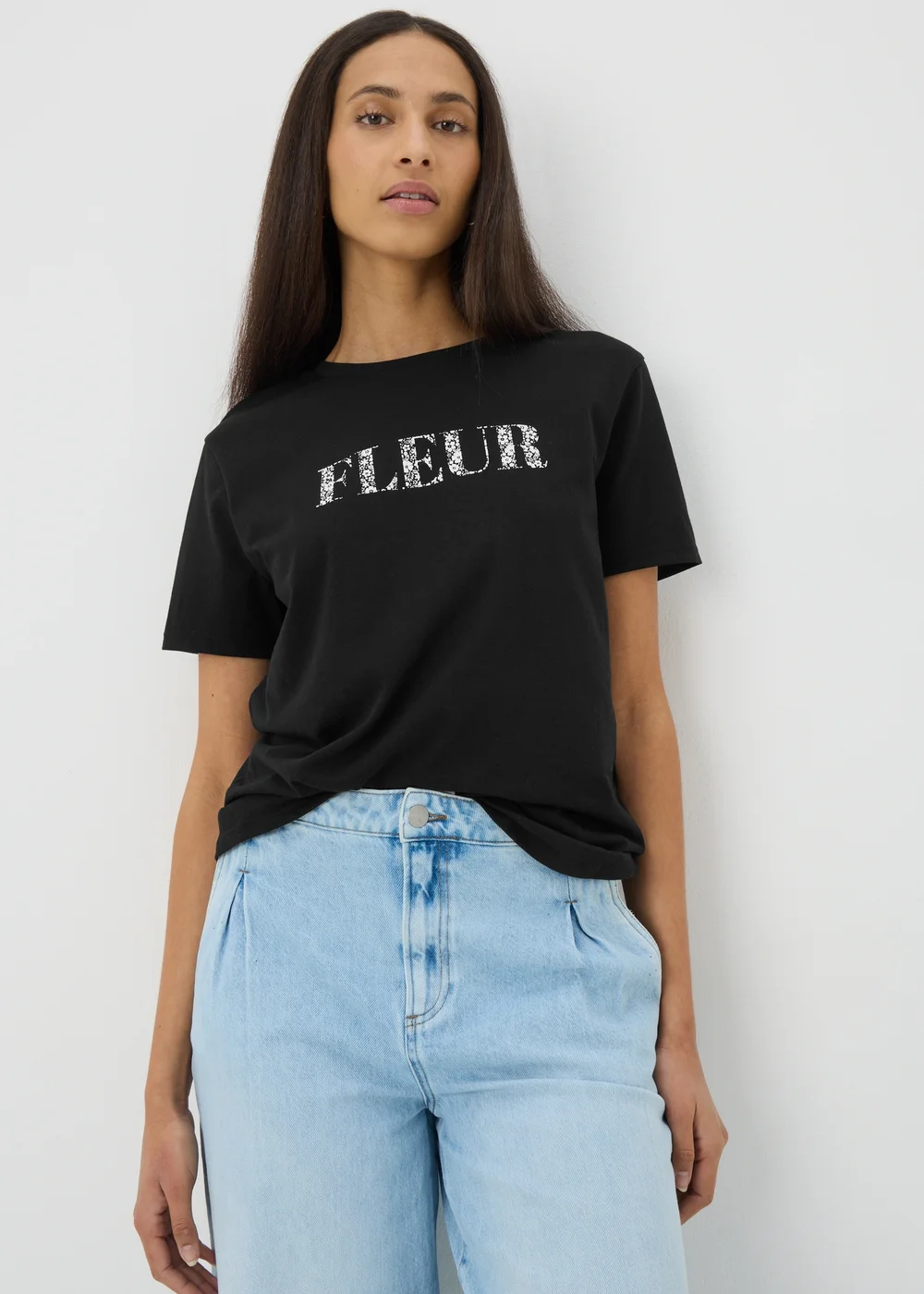 Black Fleur Graphic T-Shirt - S Image 1