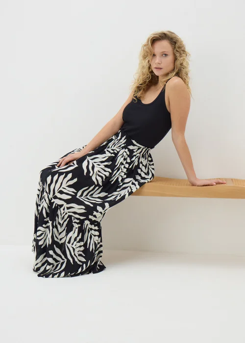 Black Monochrome Leaf Cheesecloth Maxi Skirt - 8 Image 1