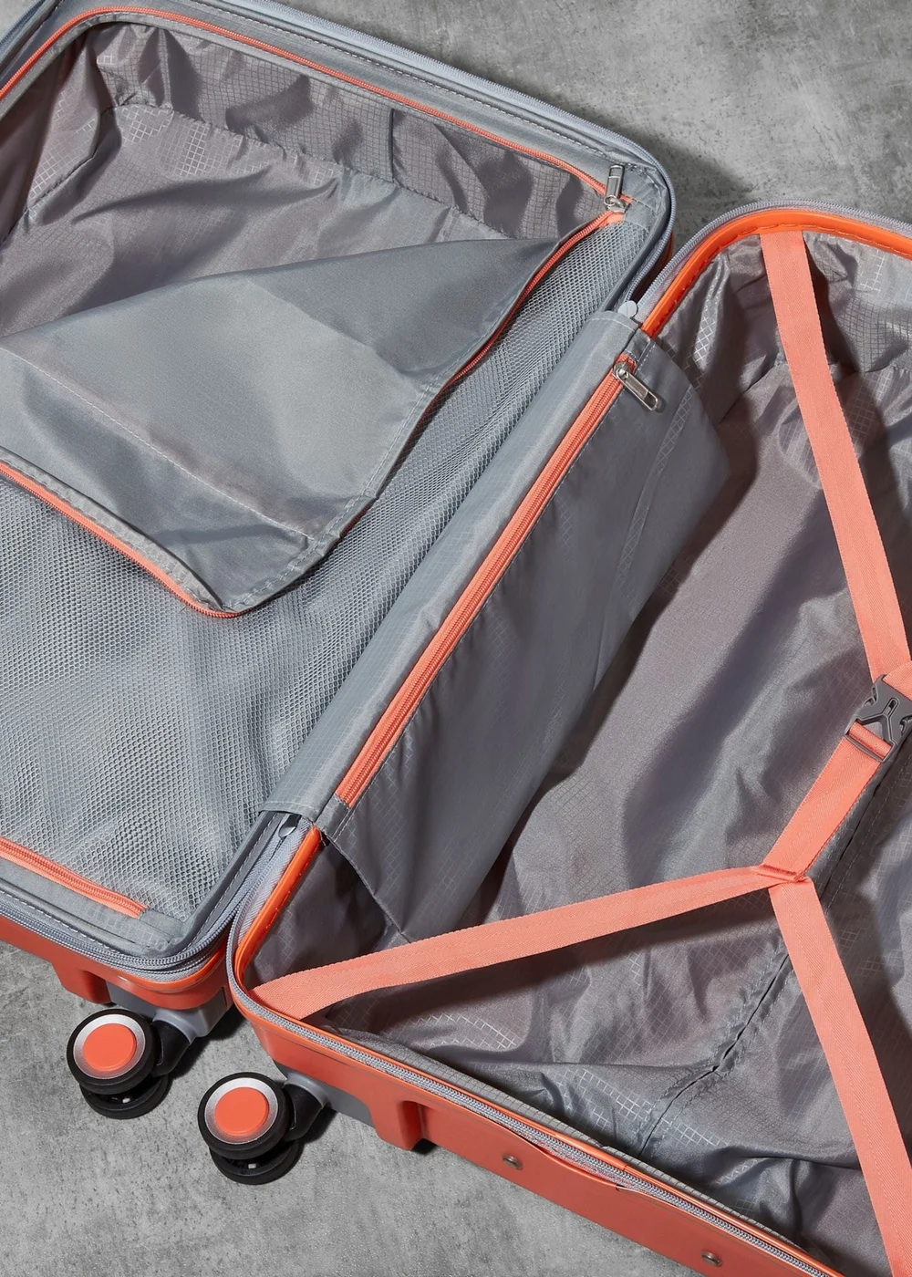 Rock Sunwave Suitcase Peach - Cabin Image 4