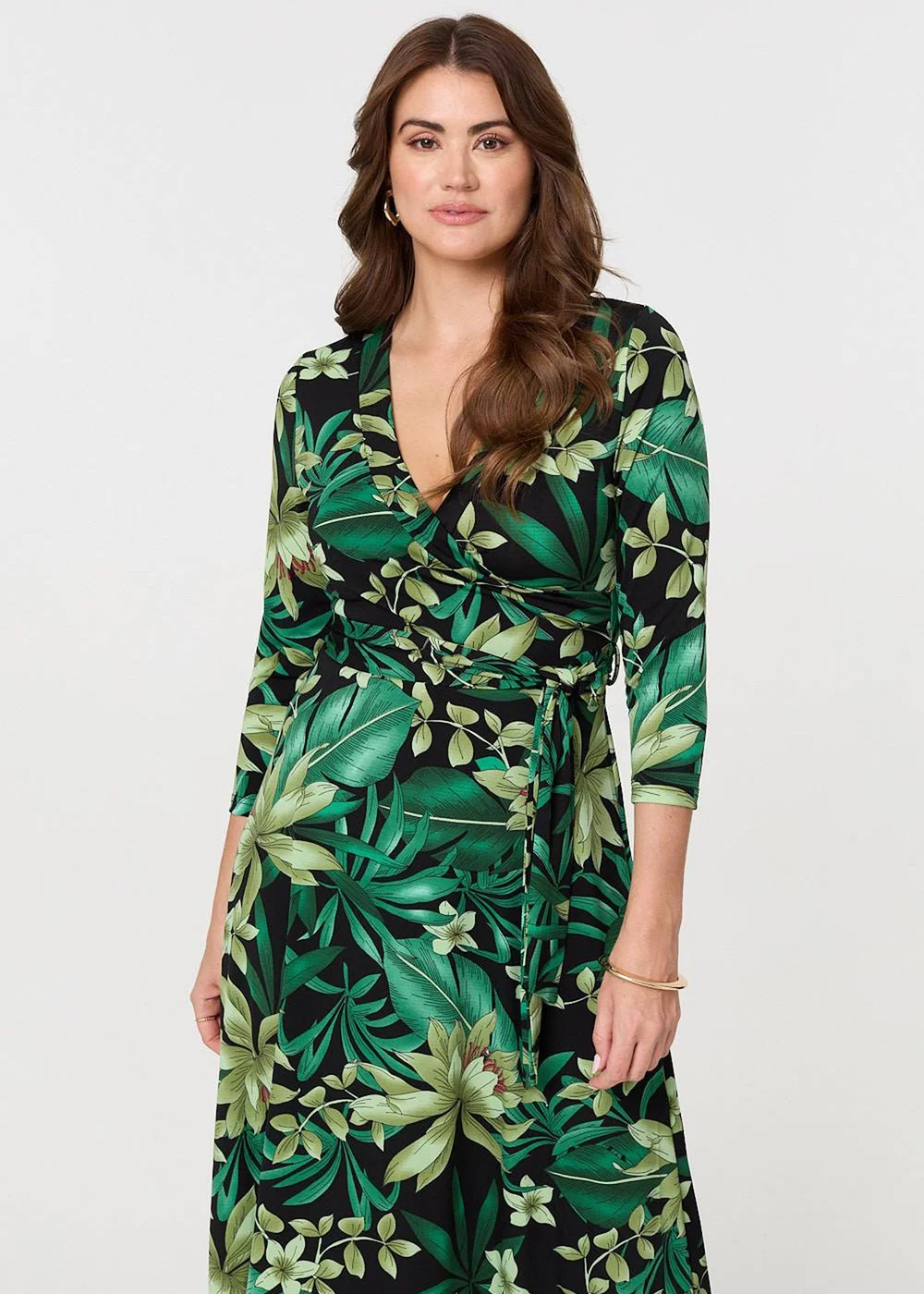 Izabel London Green Floral Tie Waist Wrap Maxi Dress - 8 Image 4