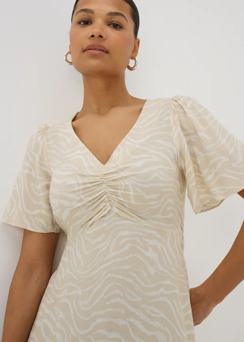 Cream Zebra Print Mini Tea Dress - Size 8 Image 3