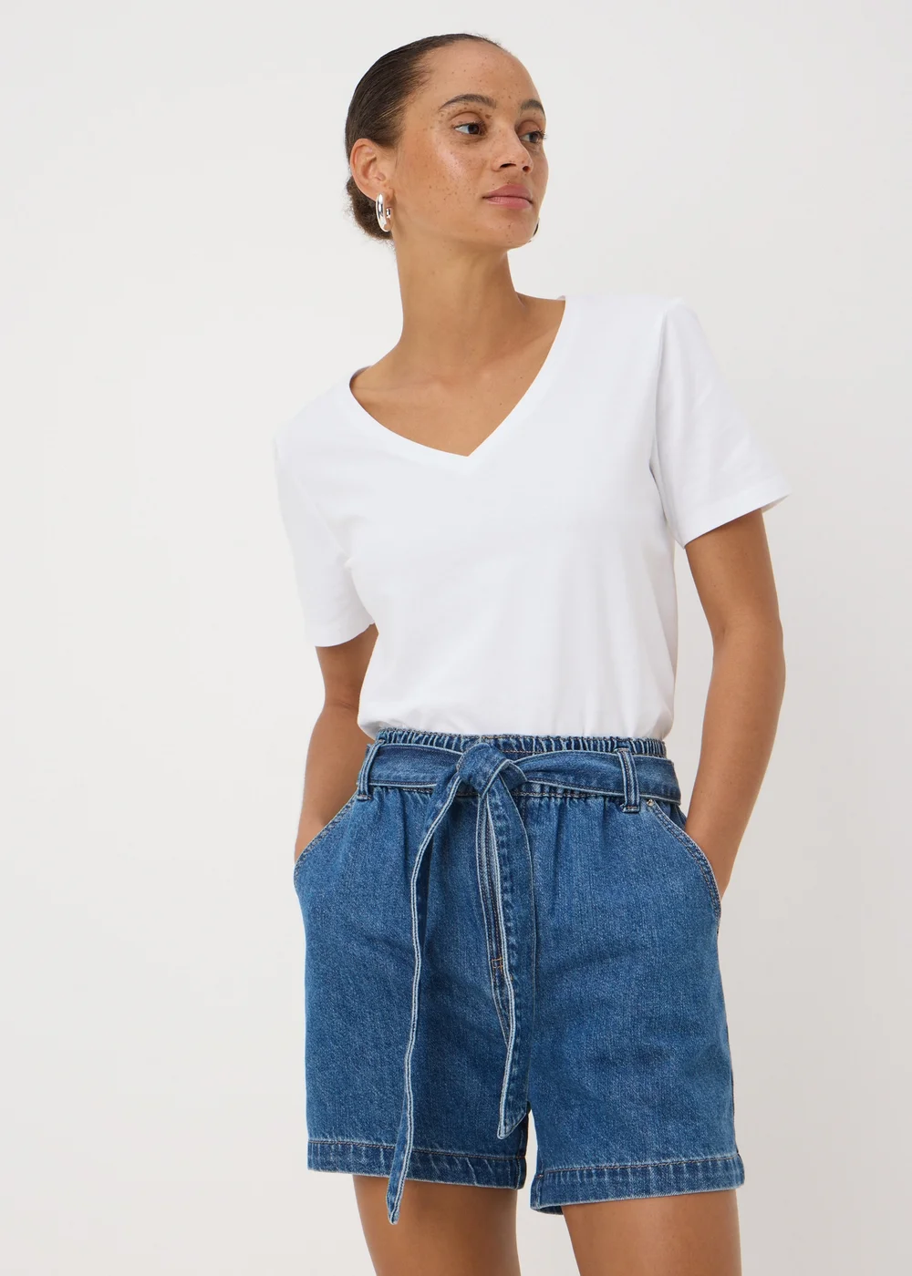 White V-Neck Regular Fit T-Shirt - 8 Image 3