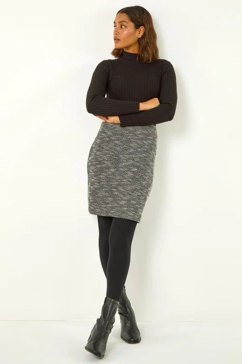 Roman Black Textured Stretch Knee Length Skirt - Size 10 Image 3