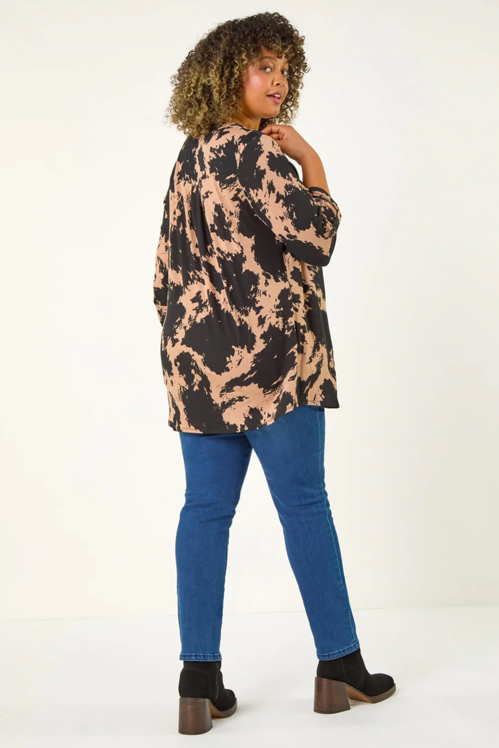 Roman Black Curve Stretch Jersey Abstract Top - Size 30-32 Image 4