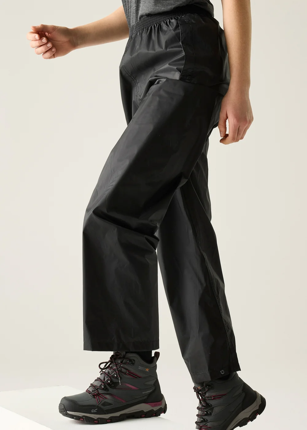 Regatta Black Pack It Waterproof Breathable Isolite Over Trousers - M Image 1