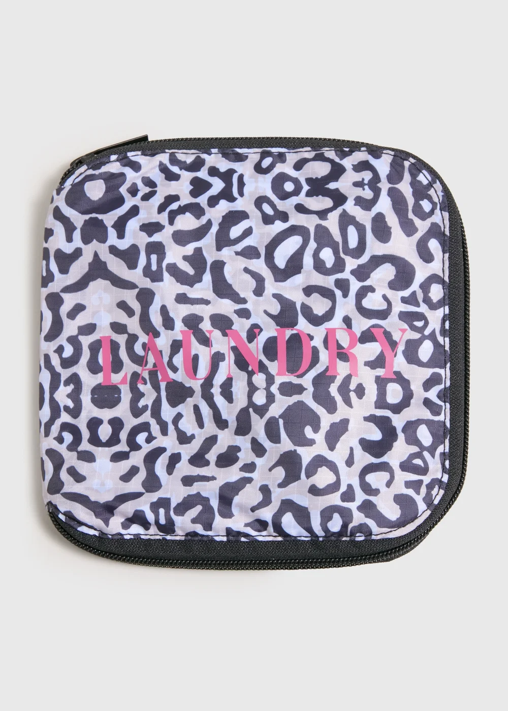 Leopard Laundry Bag Image 1