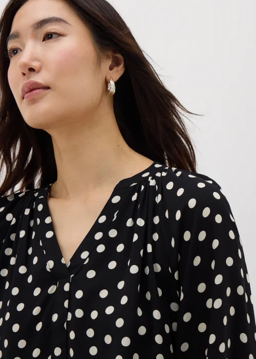 Black Spot Popover Blouse - 8 Image 3