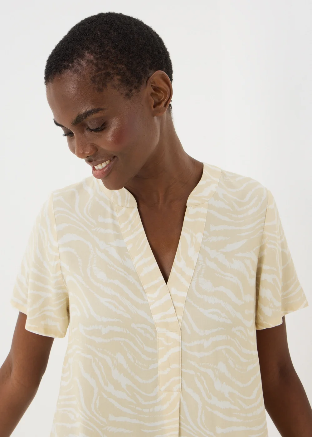 Brown Animal Popover Tunic - 8 Image 3