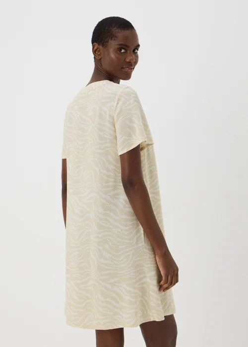 Brown Animal Popover Tunic - 8 Image 2