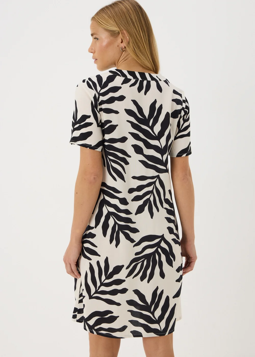 White Leaf Popover Tunic - 8 Image 2