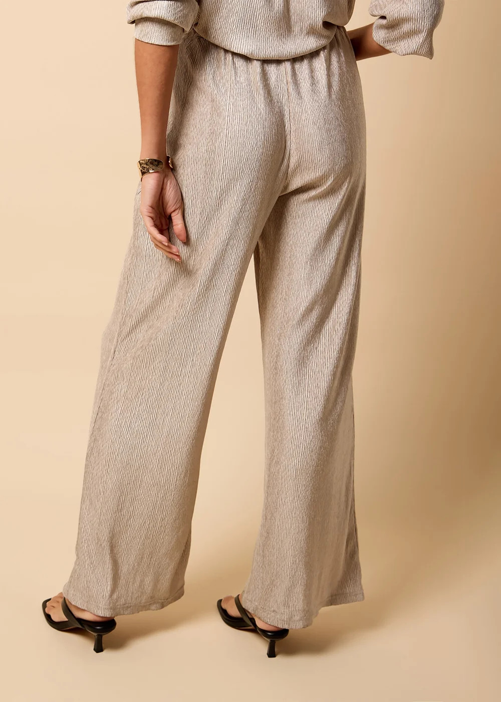Little Mistress Oyster Co Ord Plisse Trousers by Vicky Pattison - Size 8 Image 3
