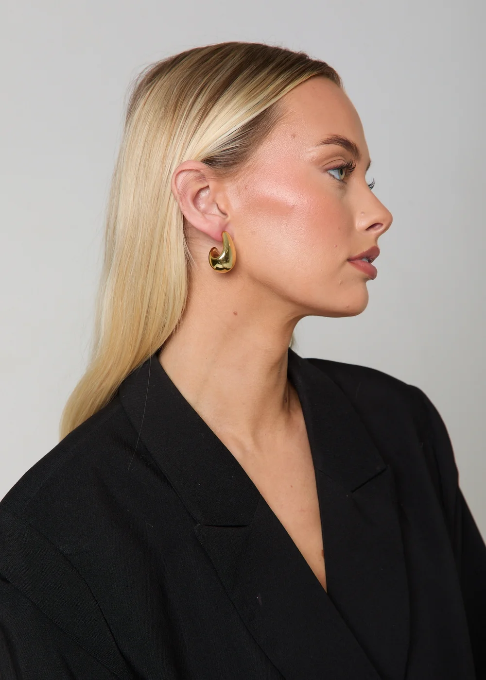 Madein Gold Earring Set - One Size Image 5