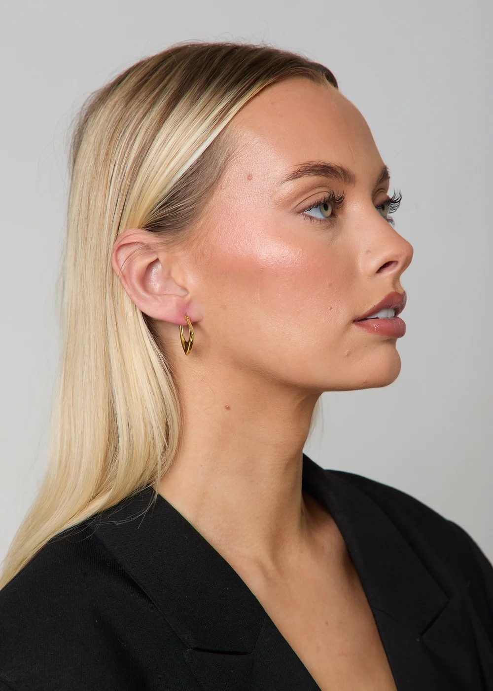 Madein Earrings - One Size Image 3