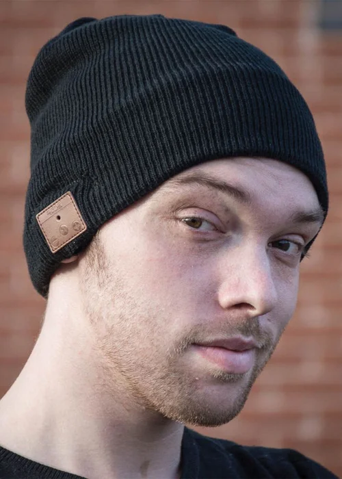 RED5 Black Wireless Beanie Hat - One Size Image 2