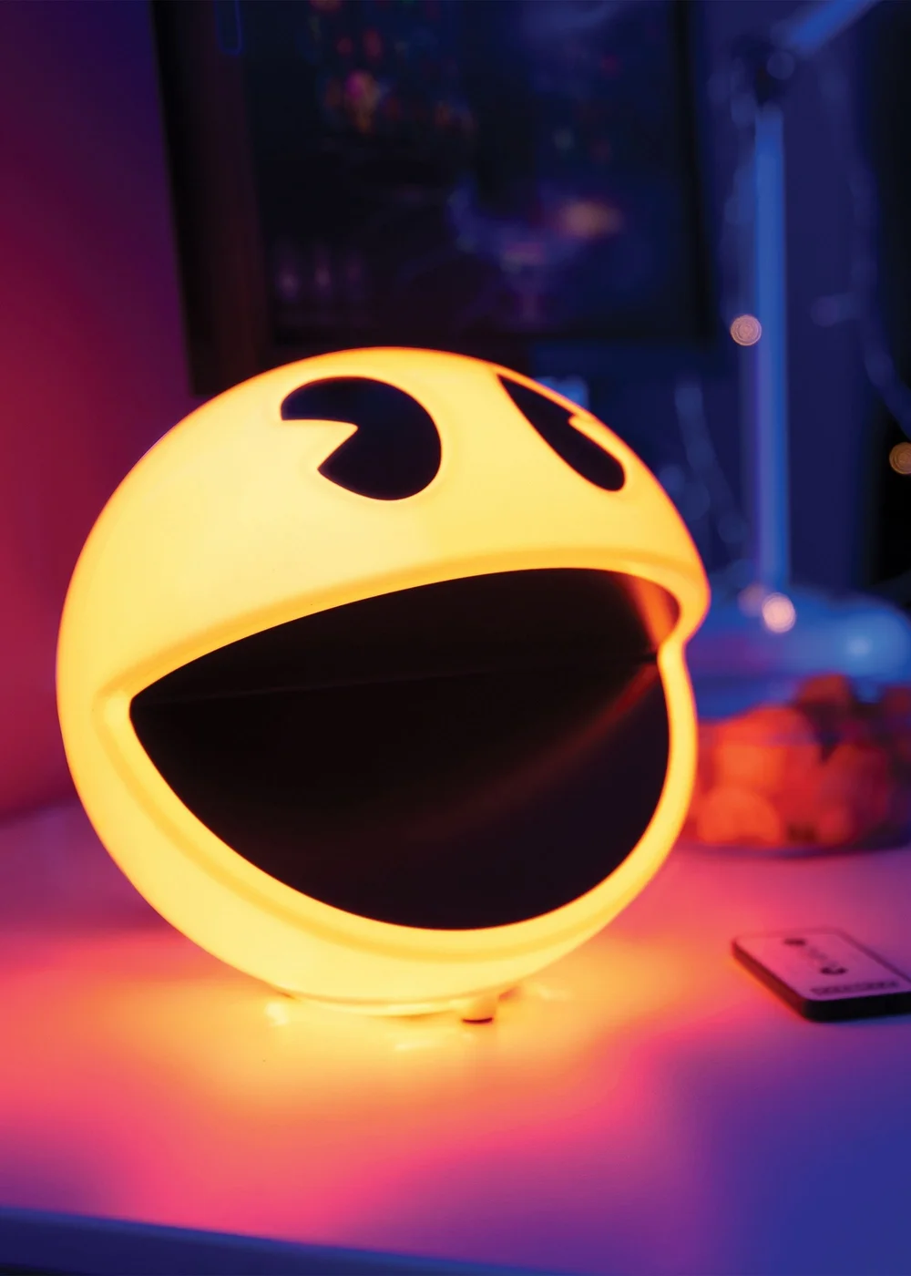 Bandai Namco Yellow Pac-Man Table Lamp USB Powered - One Size Image 1