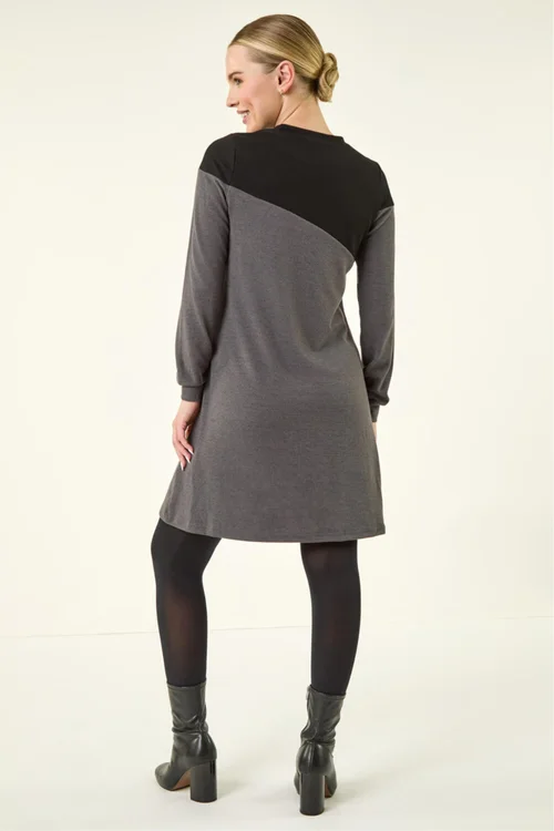 Roman Dark Grey Petite Stretch Animal Colour Block Knit Dress - 8 Image 3