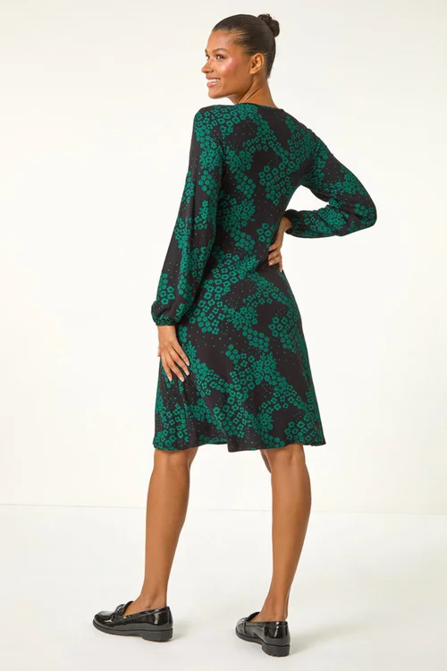 Roman Green Ditsy Floral Gathered Stretch Dress - 22 Image 3