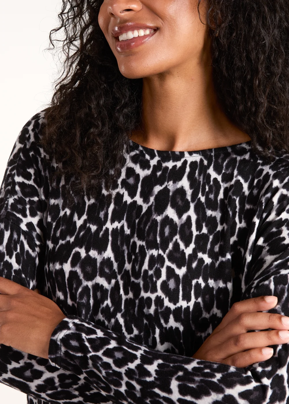 Blue Vanilla Grey Animal Print Long Sleeve Bow Back Top - S/M Image 3