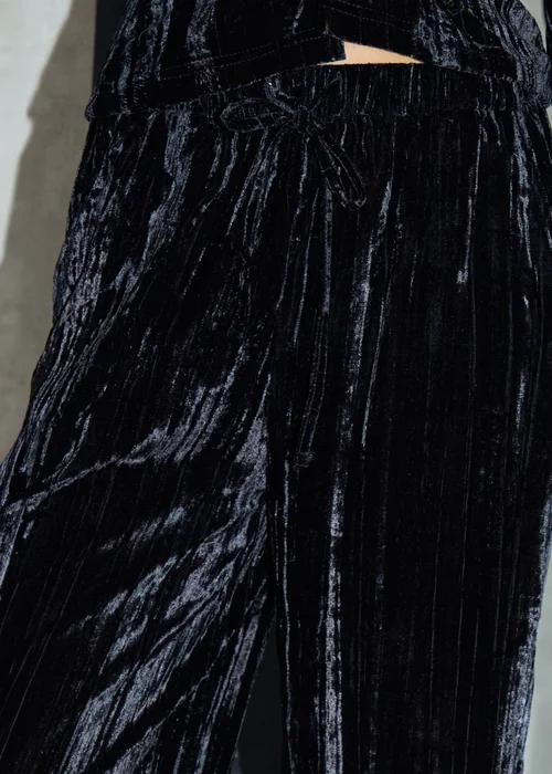 Threadbare Black Crinkle Velvet Wide Leg Trousers - 8 Image 3