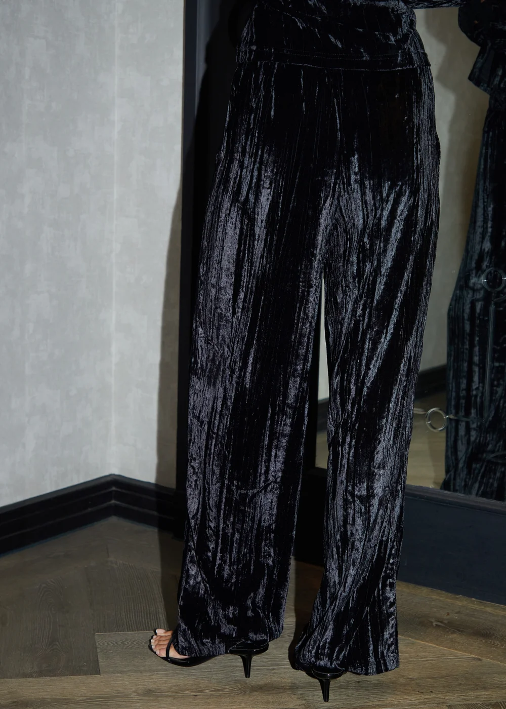 Threadbare Black Crinkle Velvet Wide Leg Trousers - 8 Image 2