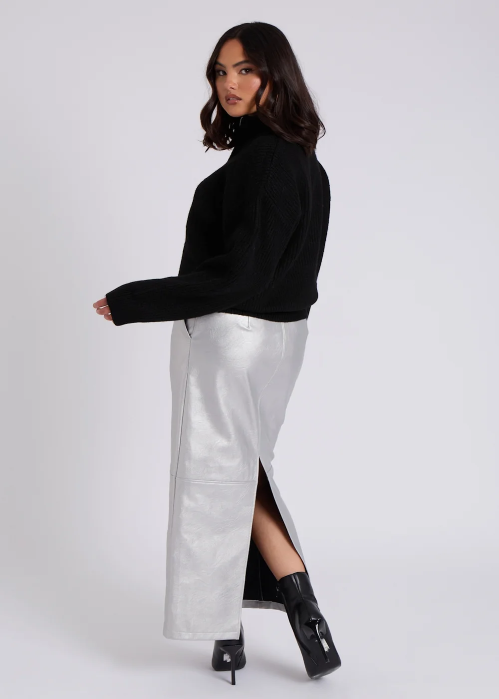 Urban Bliss Black Ribbed Oversized Half Zip Jumper - S Image 2