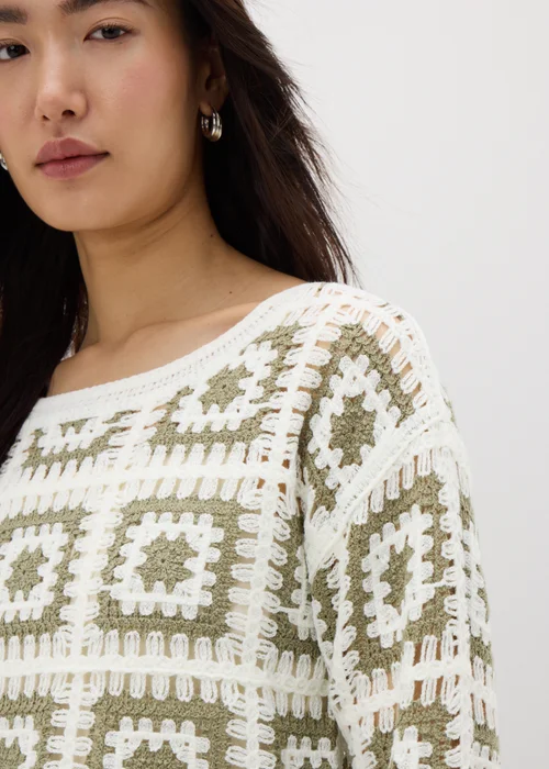 Papaya Petite Green Crochet Patchwork Jumper - XS Image 2
